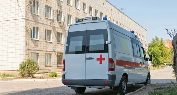 В Москве у девушки «провалился» нос из-за привычки ковырять в нём пальцем