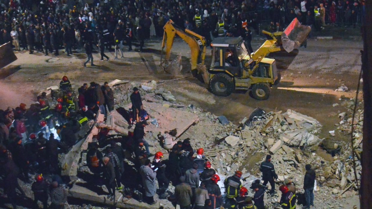 Минимум 19 человек погибли при обрушении двух зданий в марокканском Фесе