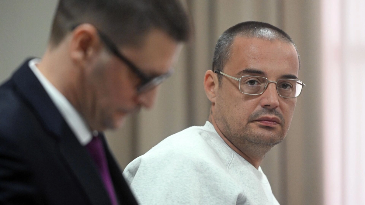 Гуф не признал вину в краже телефона в подмосковной сауне