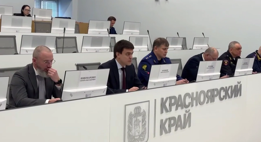 Власти Красноярского края усилили меры безопасности в школах после инцидентов с агрессией  