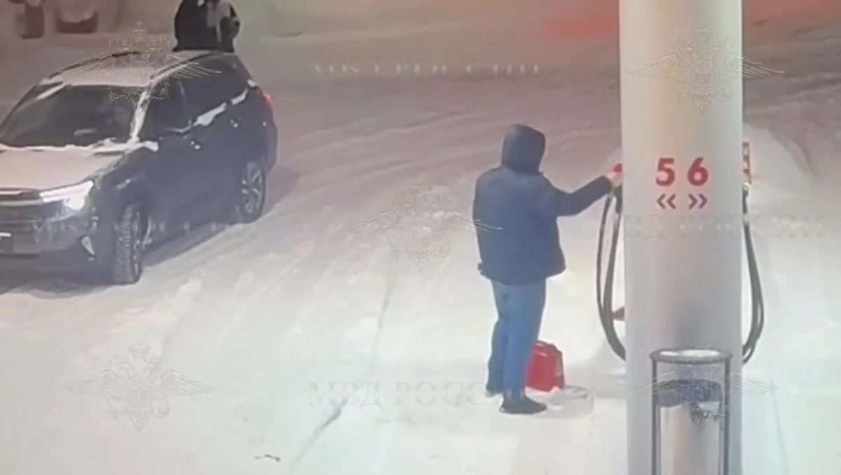  Мужчина в Перми поджёг дом знакомой после ссоры, угрожая жизни шести человек  