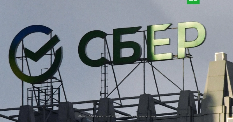 Сбер в июне заработал 168,1 млрд рублей чистой прибыли по РПБУ — на 17% больше, чем годом ранее